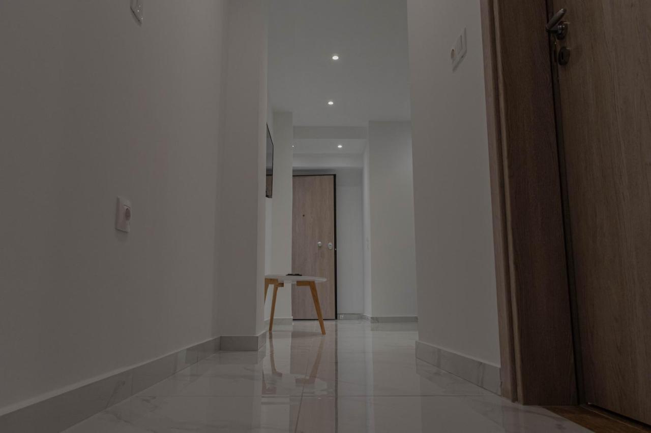 Athens Jacuzzi Apartment ภายนอก รูปภาพ